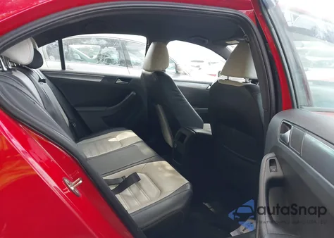 2016 Volkswagen Jetta 1.8T Sport z USA, uszkodzony, nr VIN 3VWD17AJ0GM397504